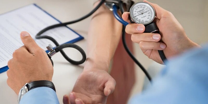 این عادت‌های صبحگاهی باعث افزایش فشار خون می‌شوند