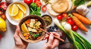 ۸ سبزی ارزان که شما را لاغر می کند